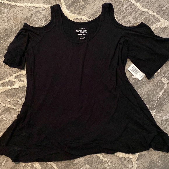 Two Tops - Picture 5 of 6